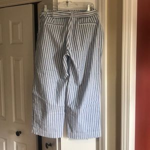 Vineyard Vines cropped wide leg pants.